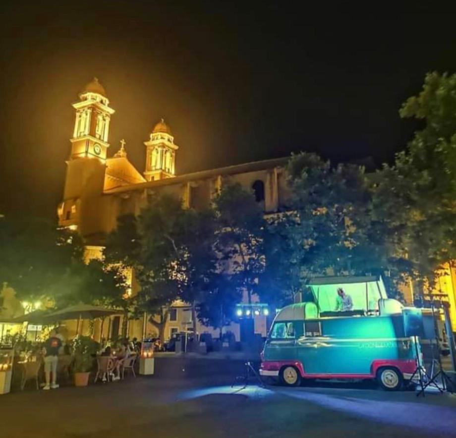 Pepite Bastiaise Place Du Marche Daire Bastiya Dış mekan fotoğraf